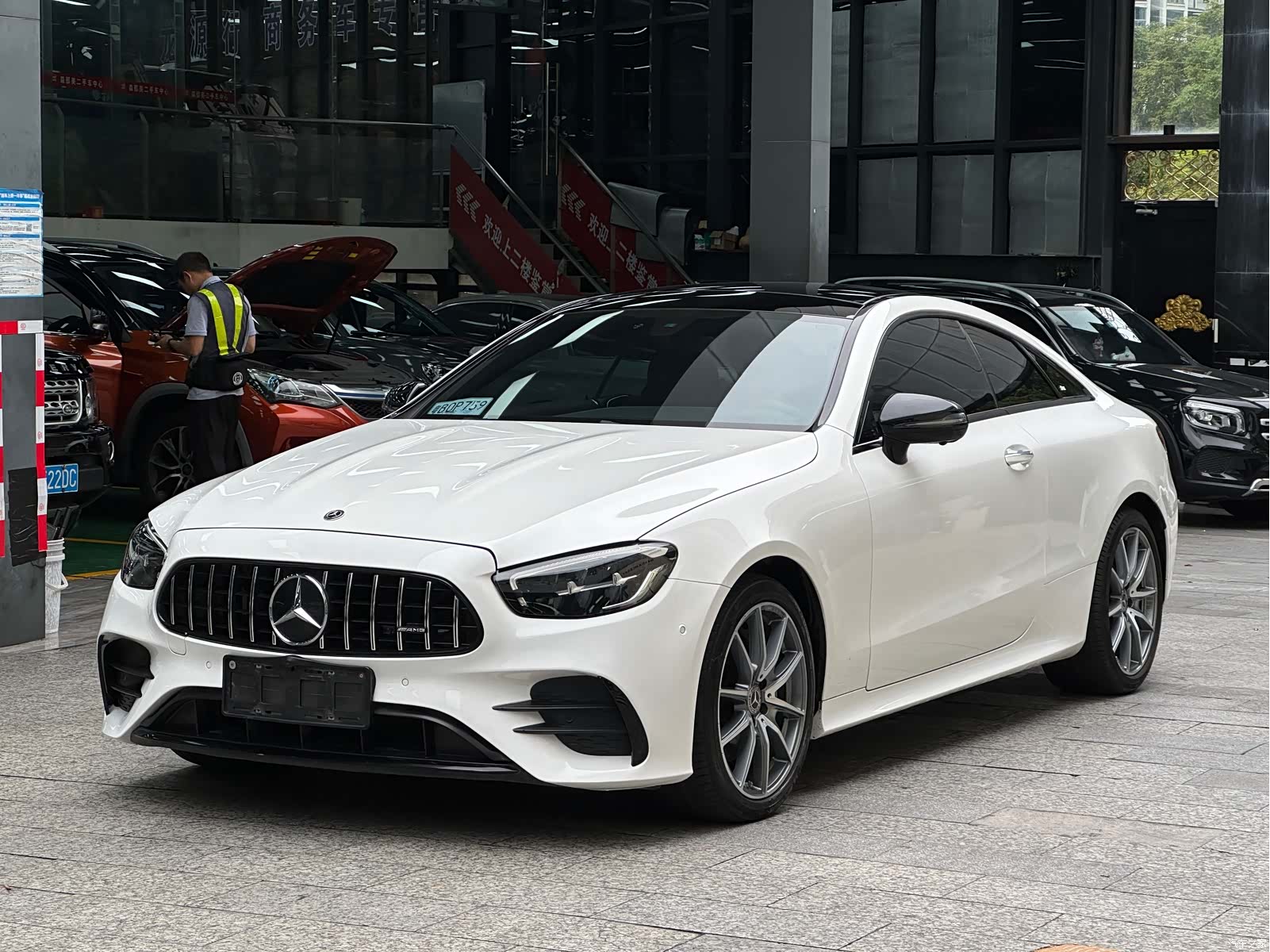 Mercedes-Benz E-Class, 2022 1
