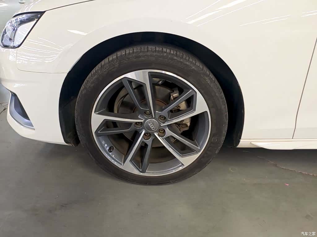 Audi A4L, 2021 23
