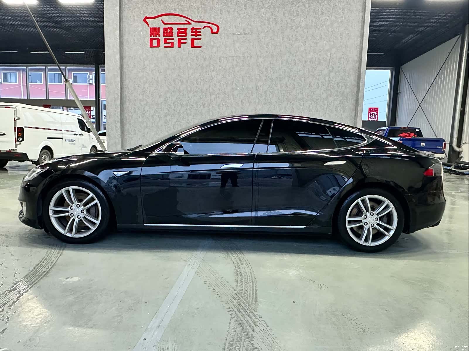 Tesla Model S, 2015 4