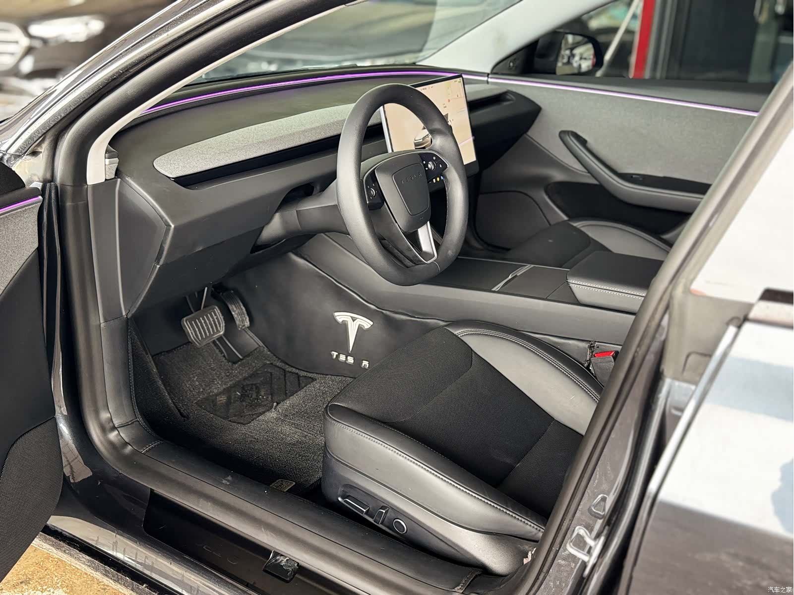 Tesla Model 3, 2024 4