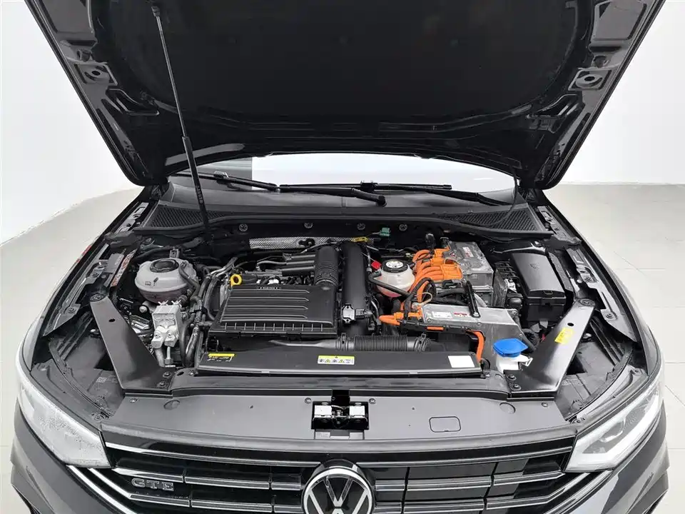 Volkswagen Magotan GTE