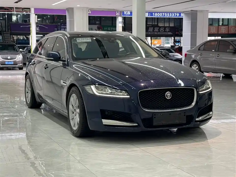 Jaguar XF
