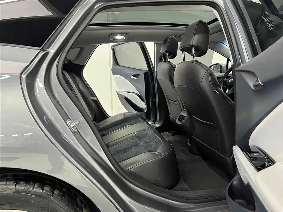 Buick Slightly blue 6