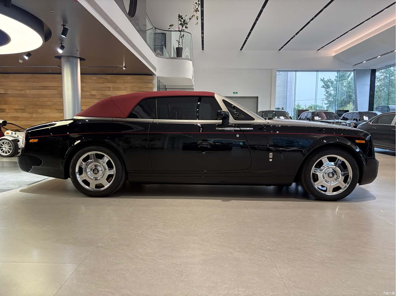 Rolls-Royce Phantom, 2009 14