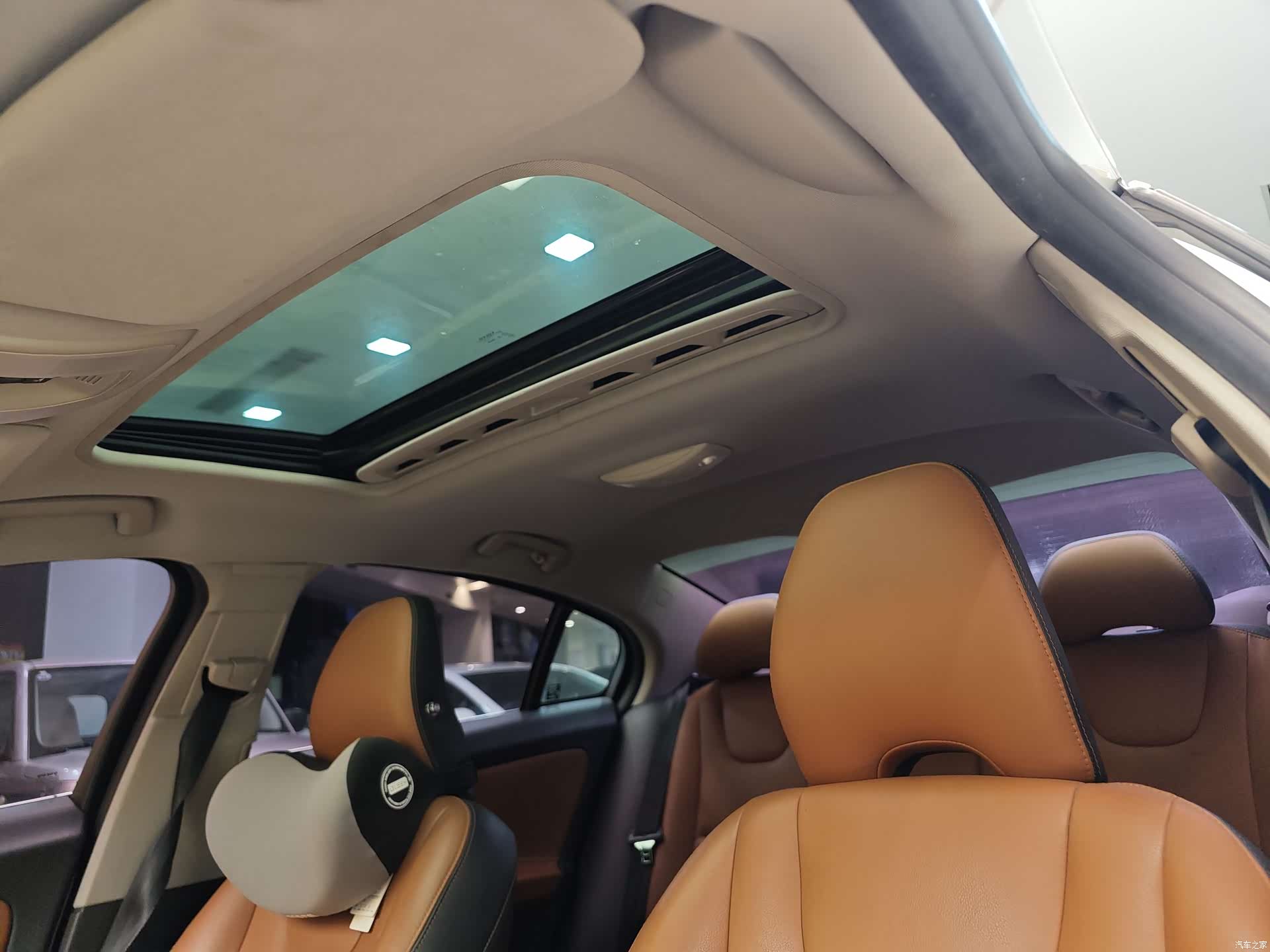 Volvo S60, 2018 12