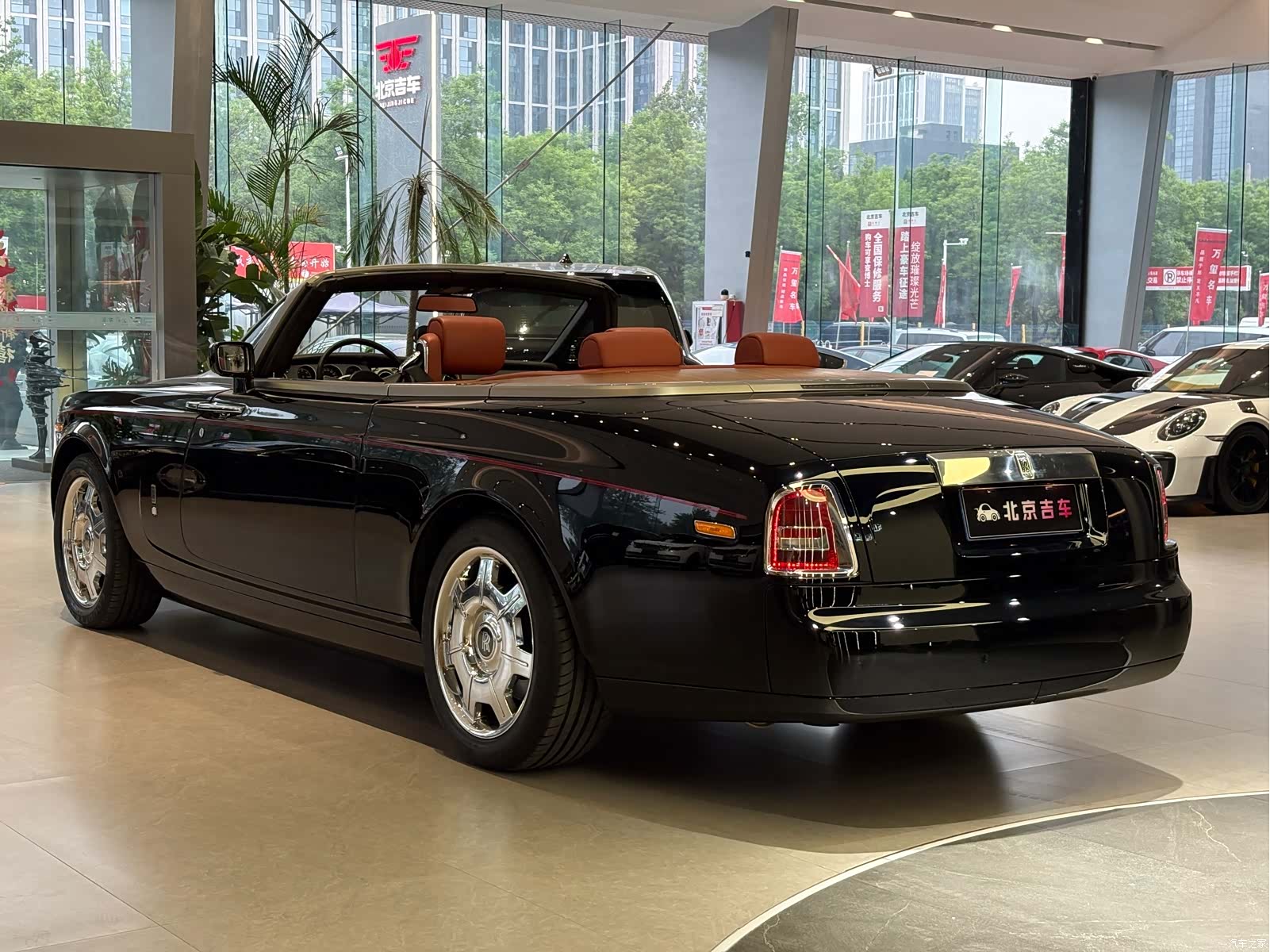 Rolls-Royce Phantom, 2009 12