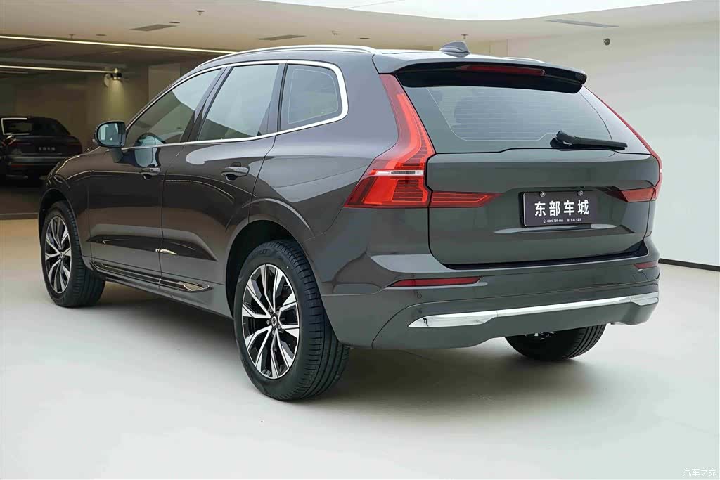 Volvo XC60, 2022 4