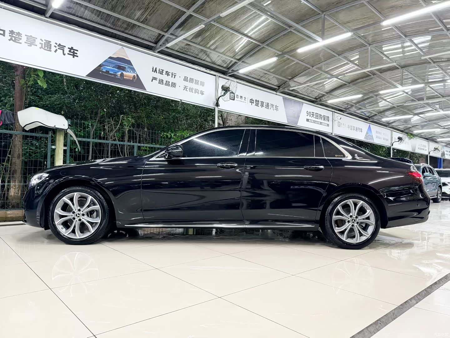 Mercedes-Benz E-Class, 2022 12