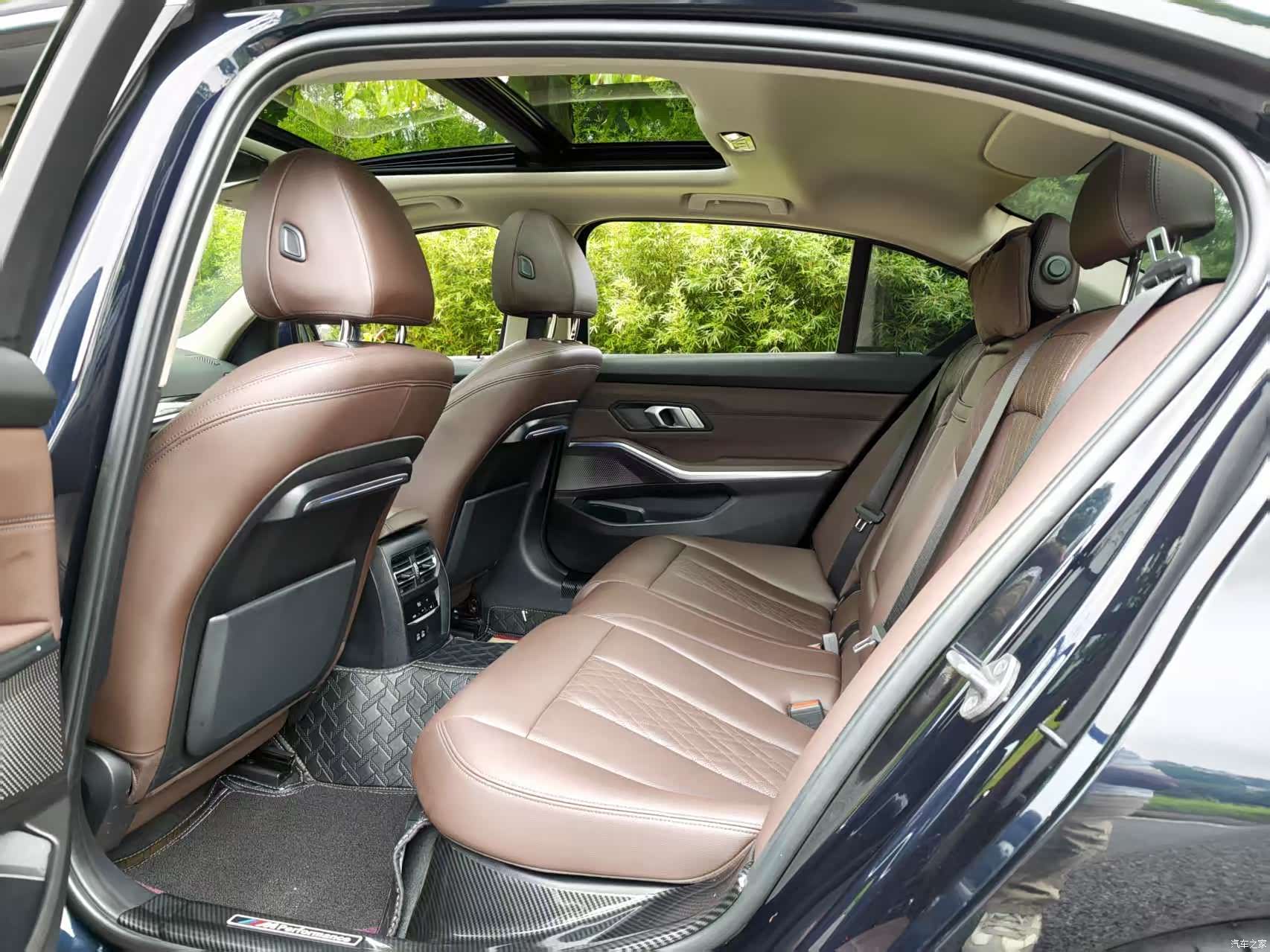 BMW 3 Series, 2022 6