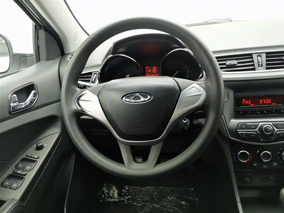 Chery Arrizo 3