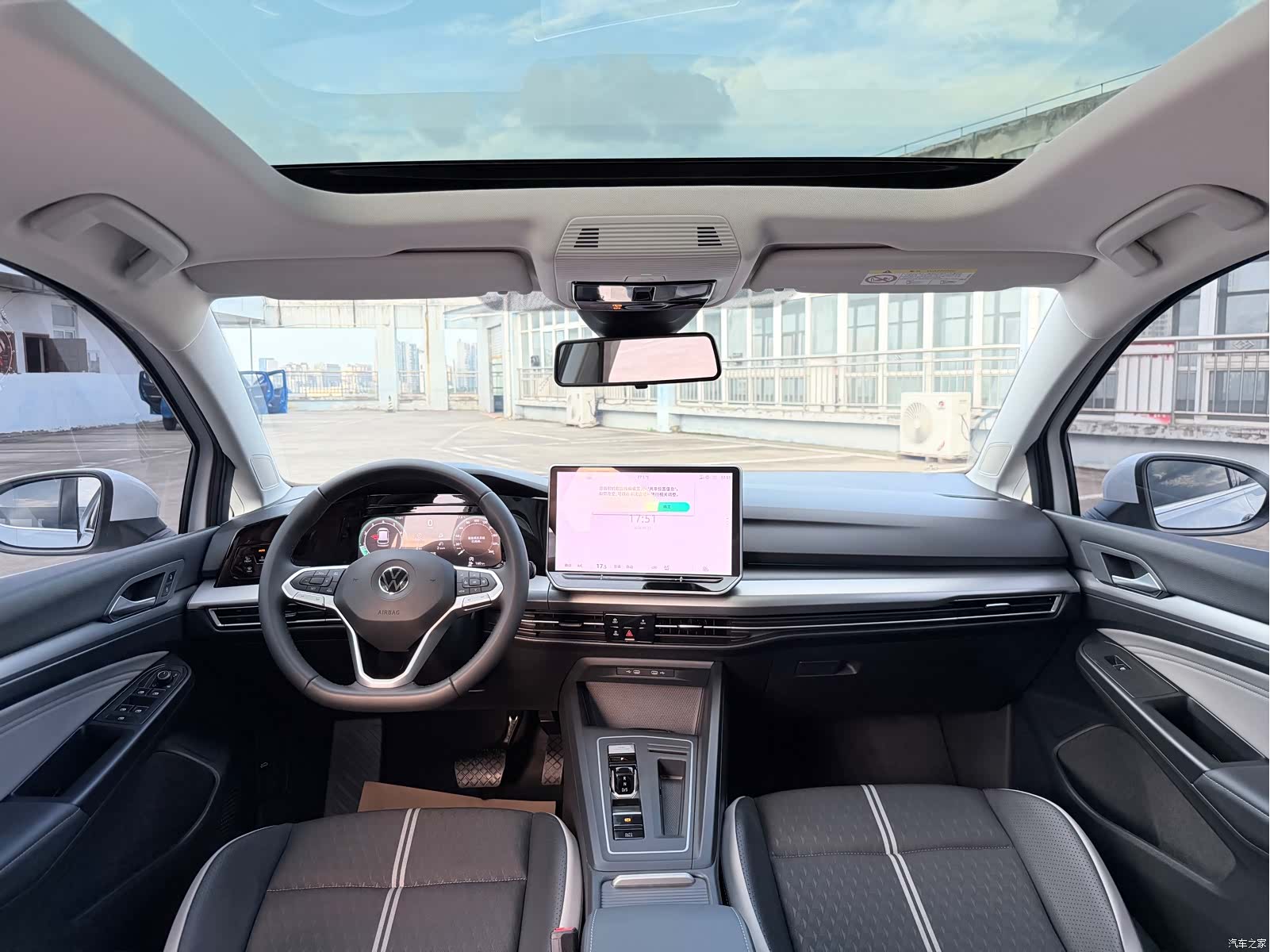 Volkswagen Golf, 2025 7
