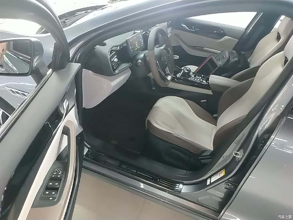 BYD Qin, 2024 16