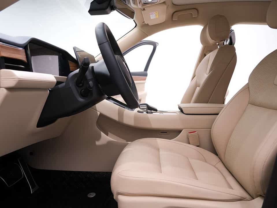 AITO Ask the world M5