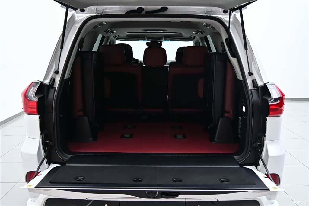 Lexus LX, 2022 41