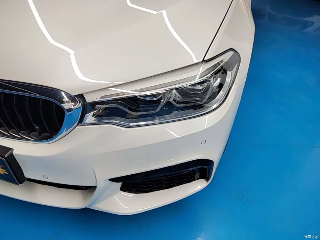 BMW 5 Series, 2019 24