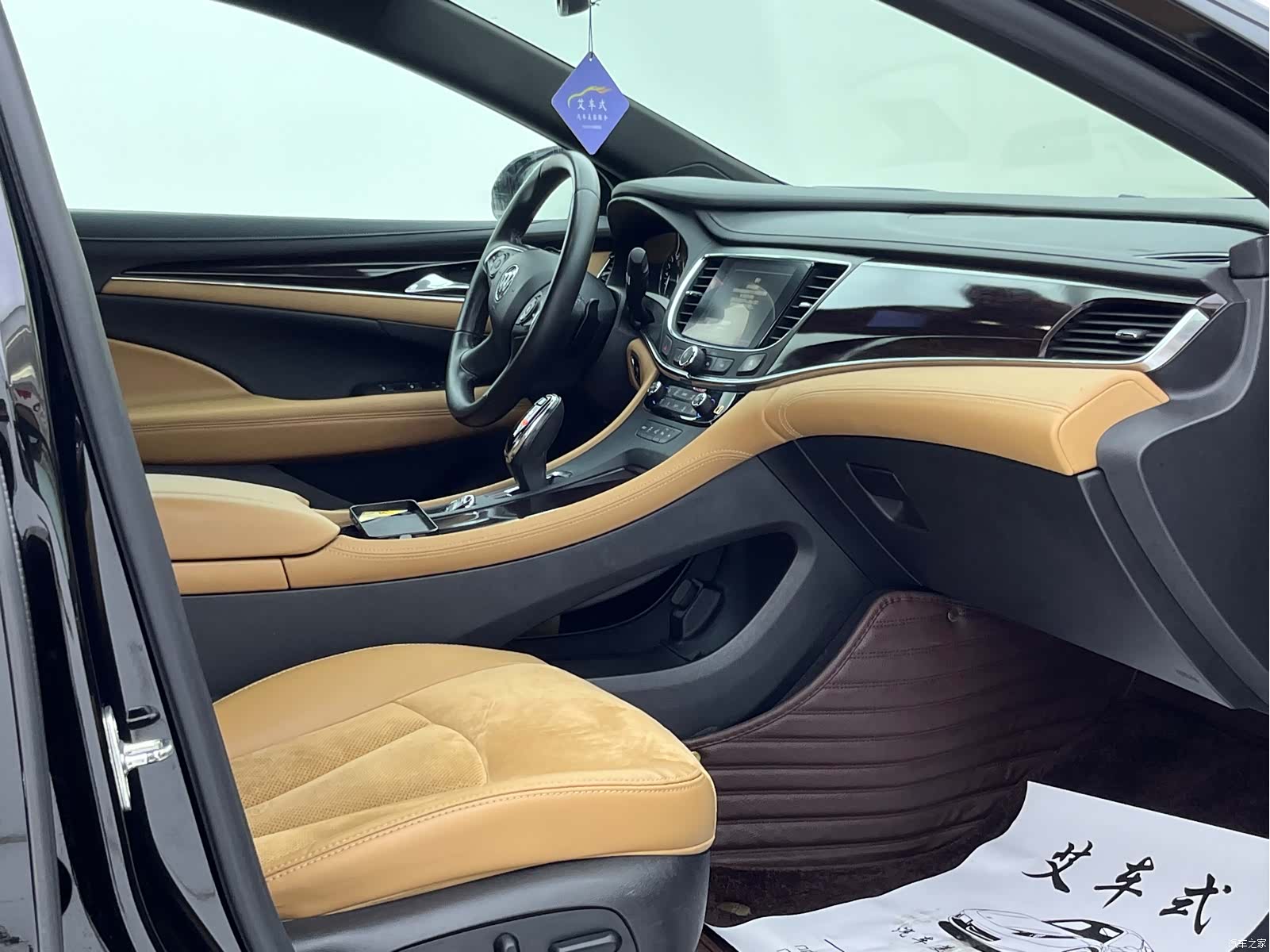 Buick LaCrosse, 2018 все фото