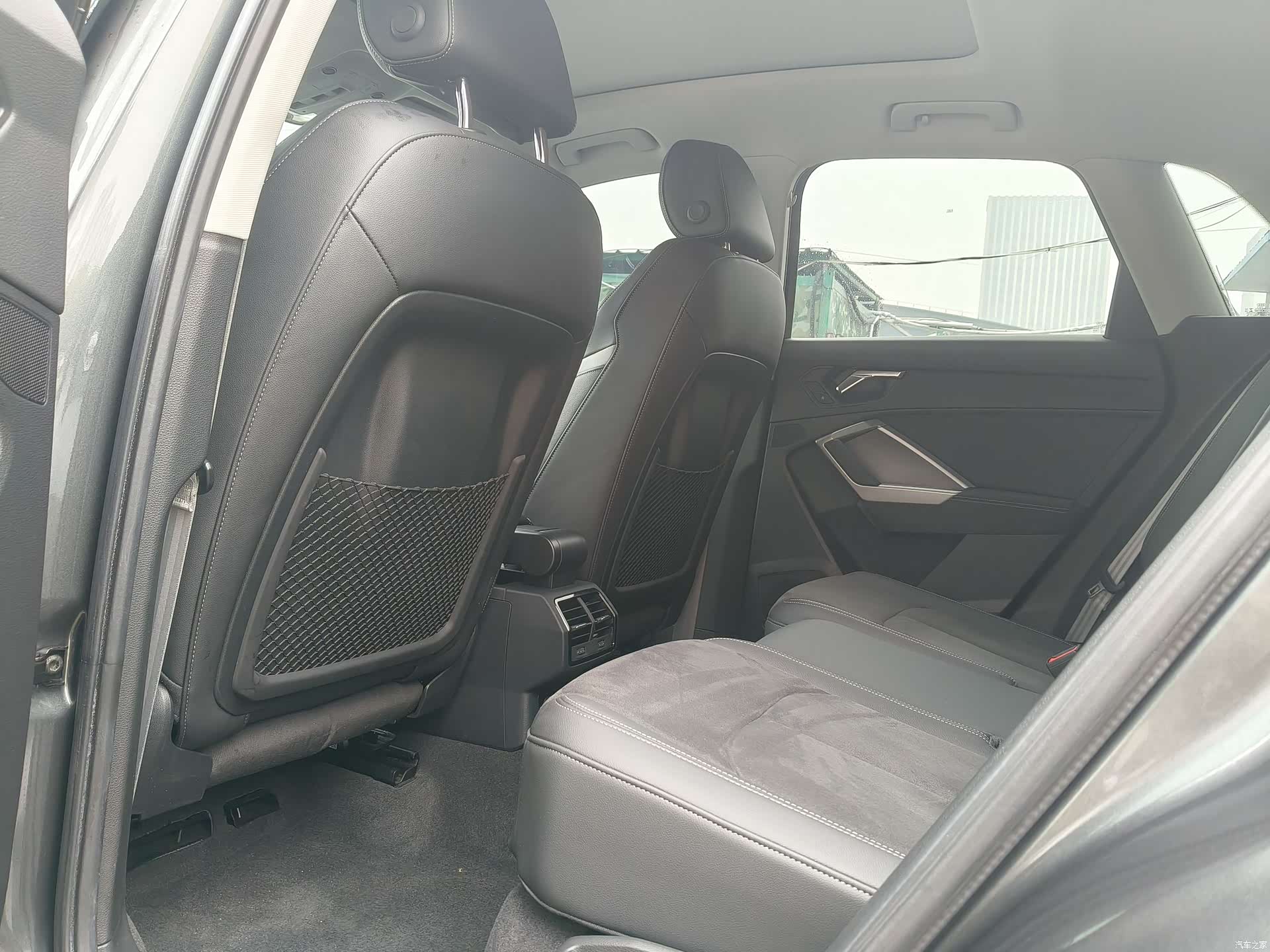 Audi Q3, 2022 все фото