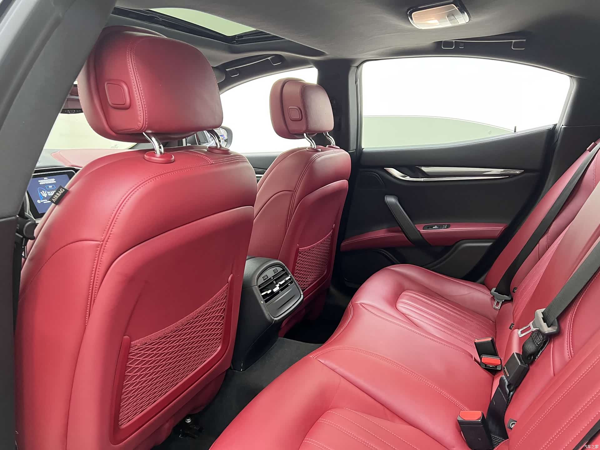 Maserati Ghibli, 2017 28