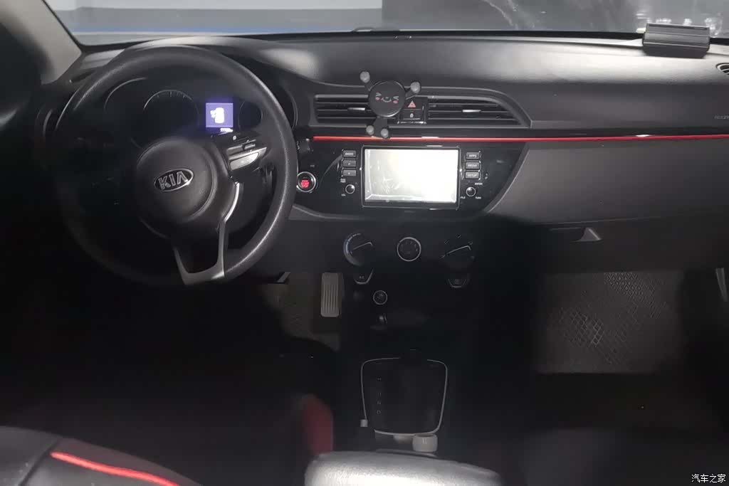 Kia KX, 2018 12