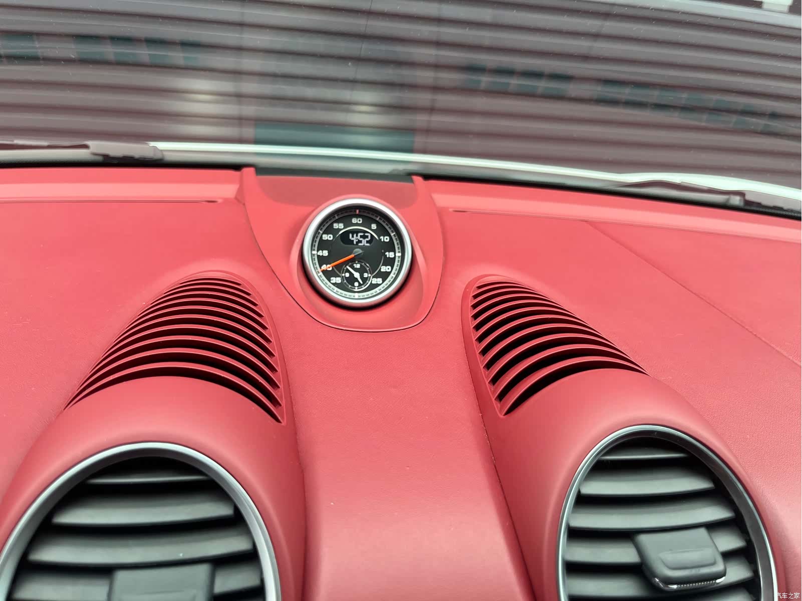 Porsche Cayman, 2022 11