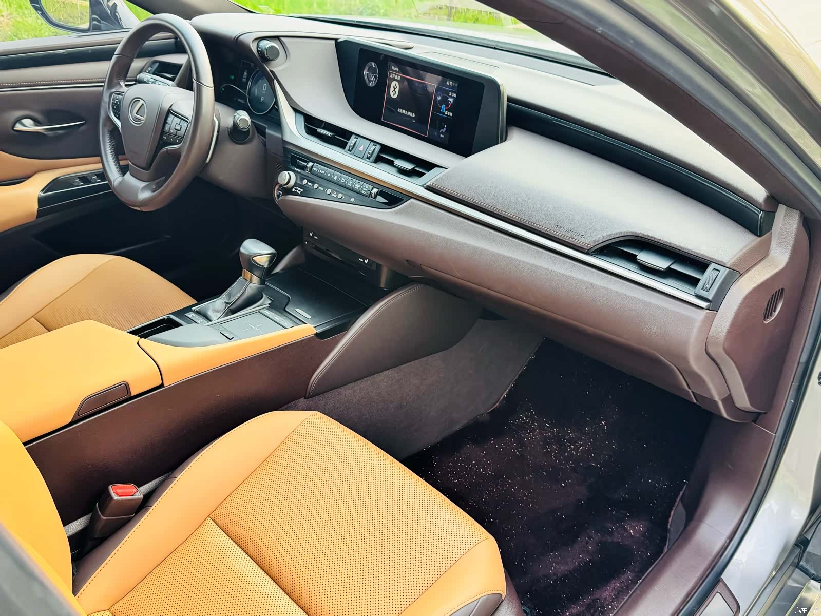 Lexus ES, 2020 9