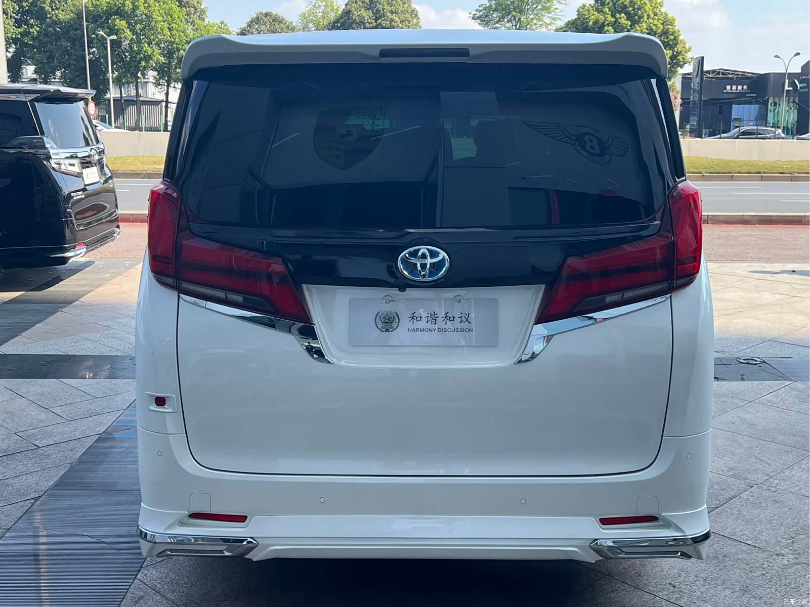 Toyota Alphard, 2020 18