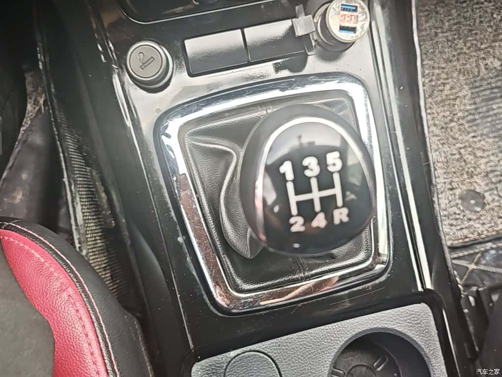 BAIC S3, 2015 14