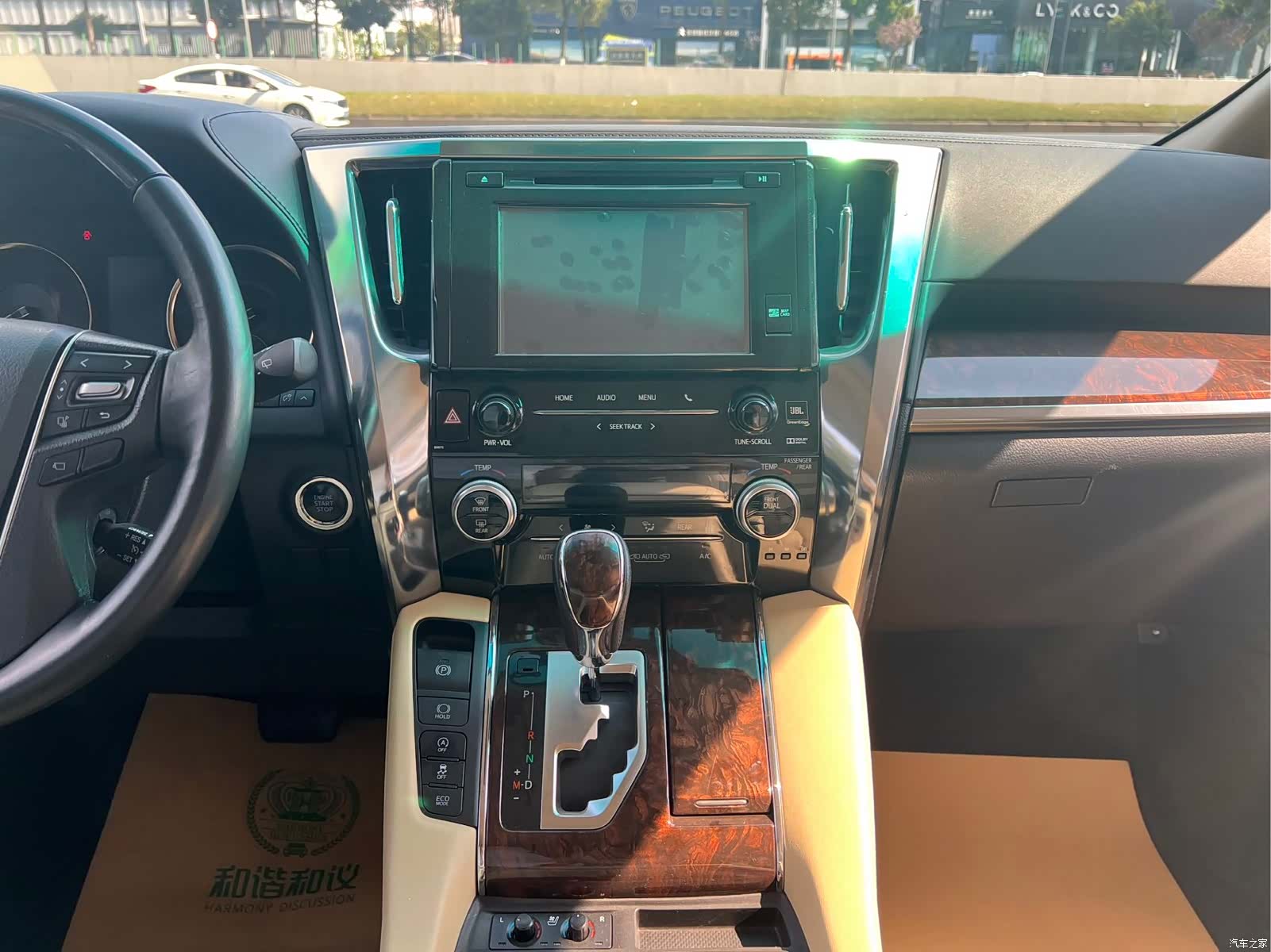 Toyota Alphard, 2019 4