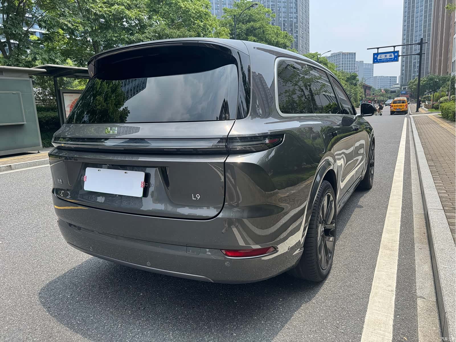 Li Auto L9, 2022 6