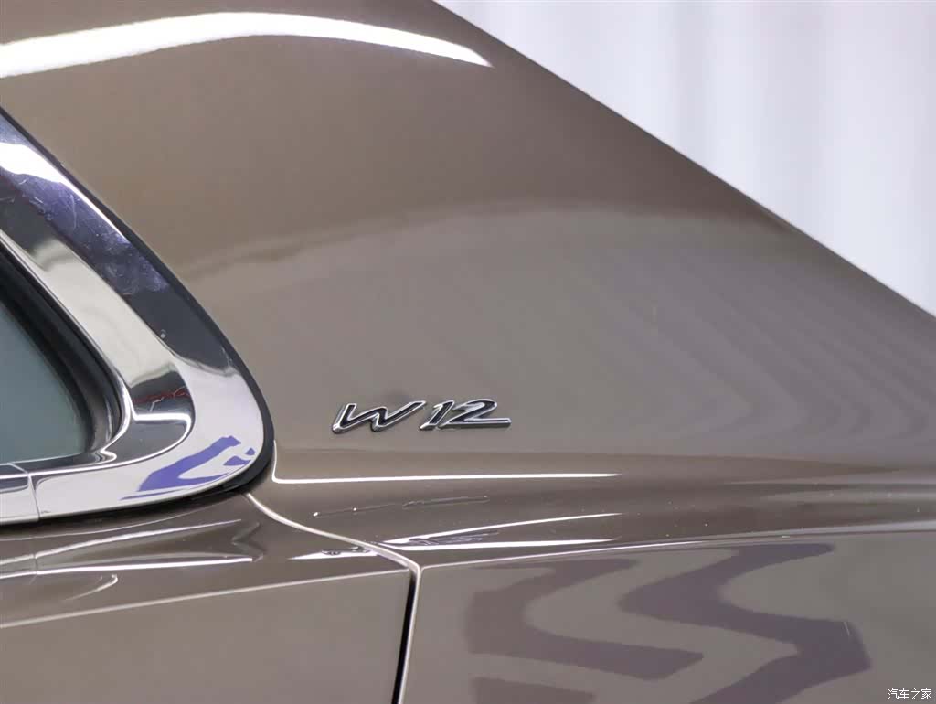 Bentley Flying Spur, 2014 25