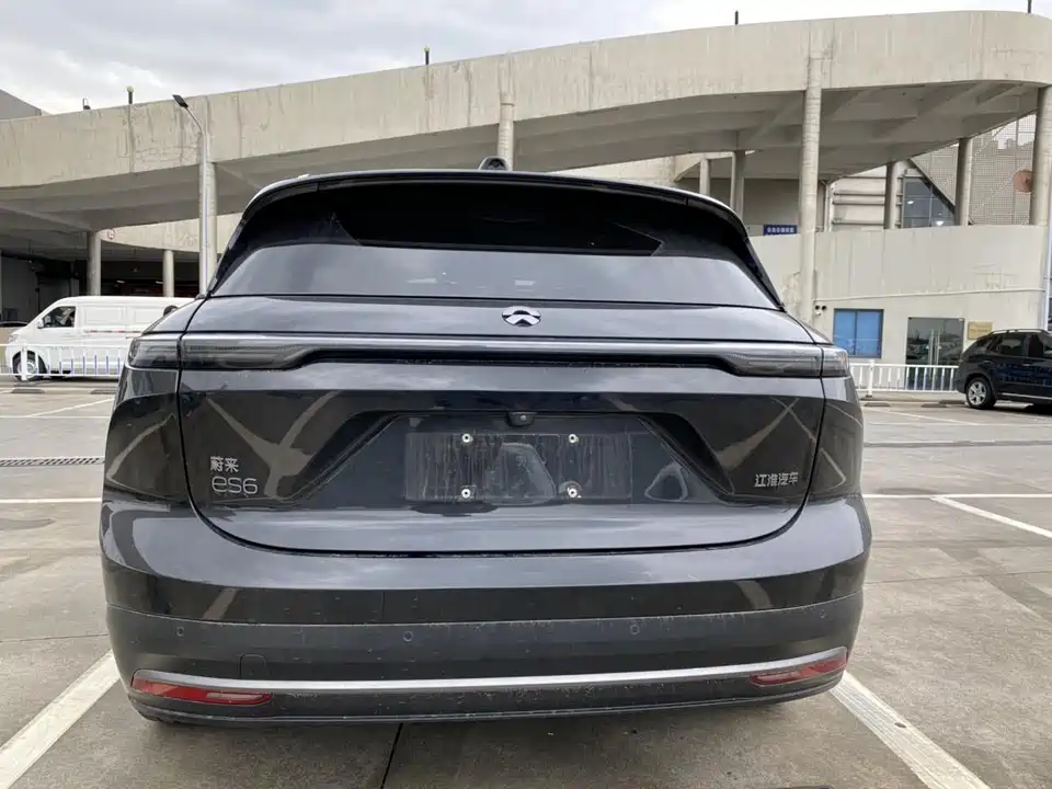 NIO ES6