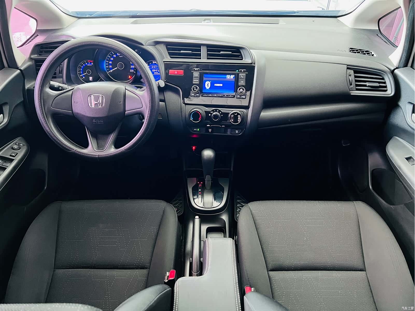 Honda Fit, 2017 11