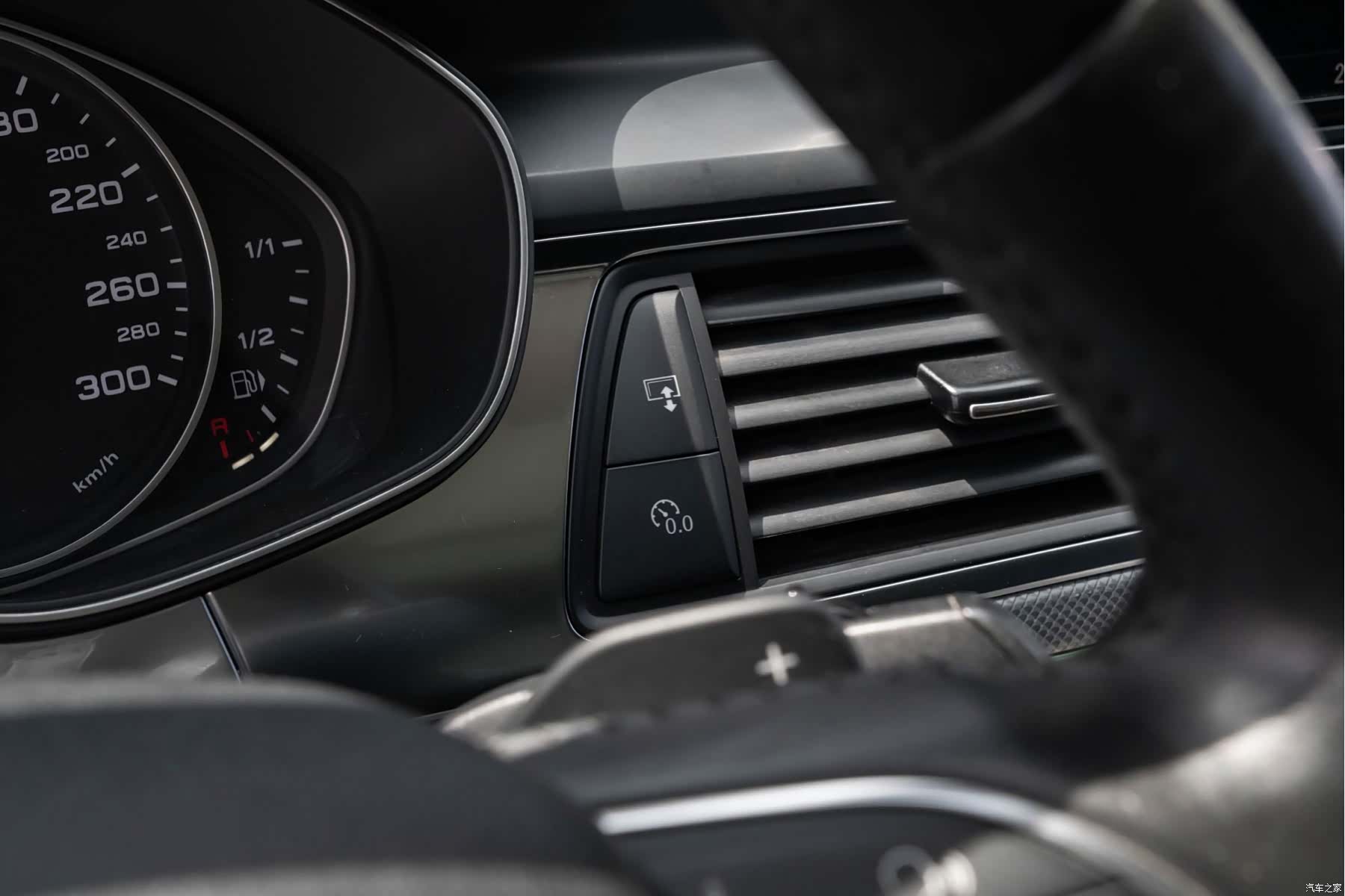 Audi A6L, 2014 30