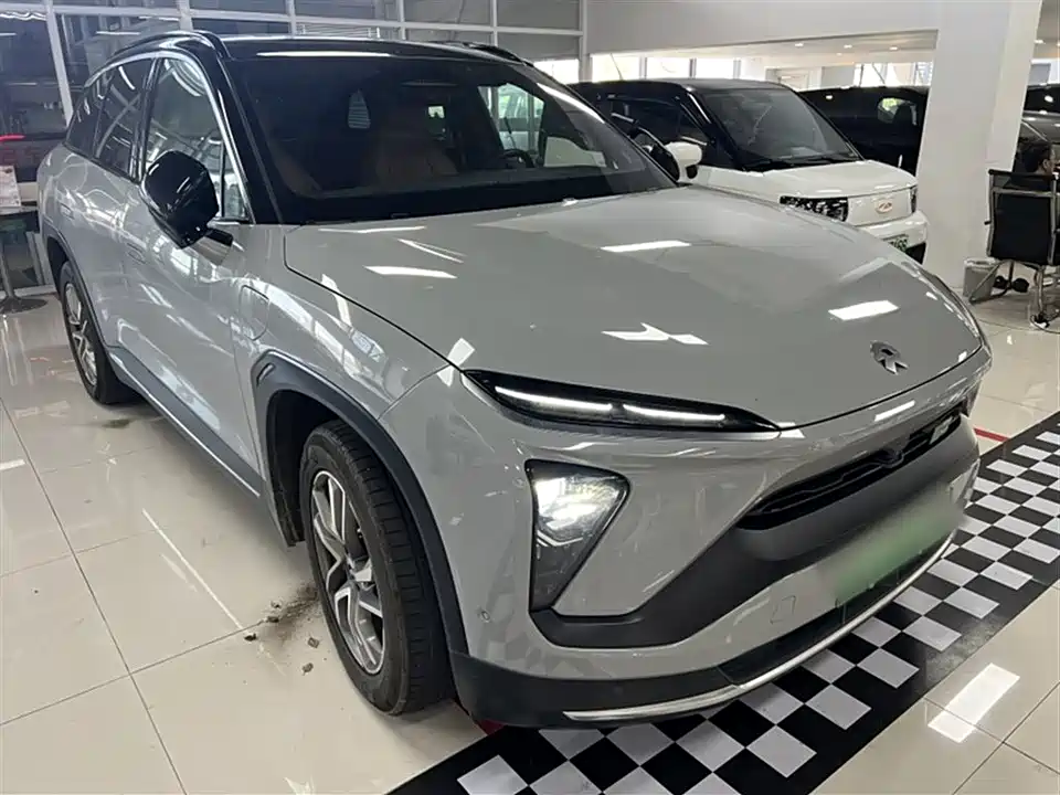 NIO ES6