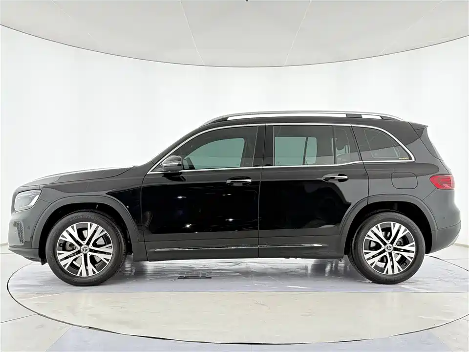Mercedes-Benz GLB Mercedes-Benz GLB