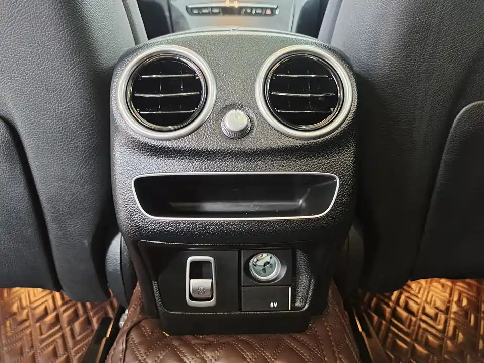 Mercedes-Benz Class C Mercedes-Benz Class C