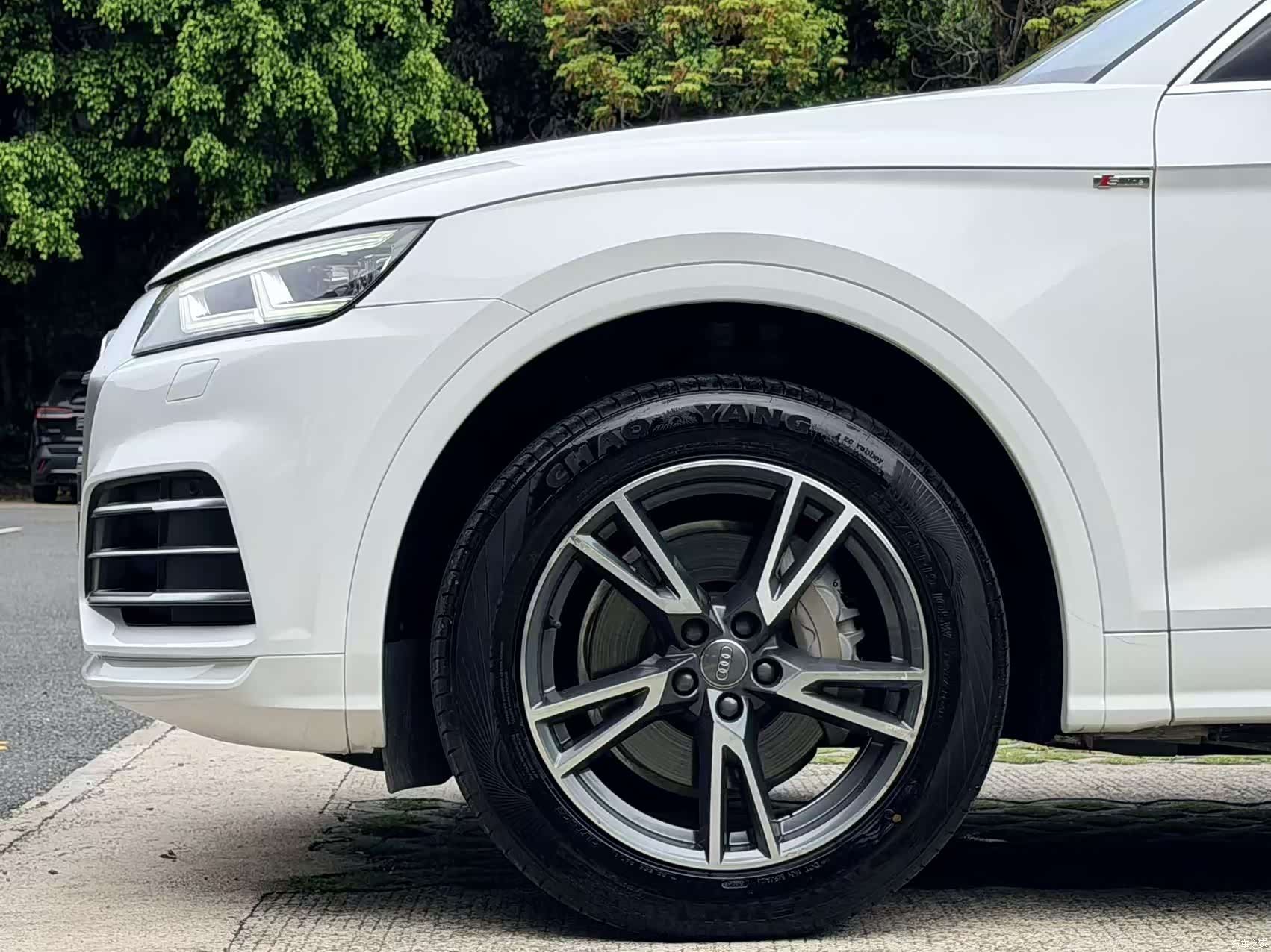 Audi Q5L, 2019 10