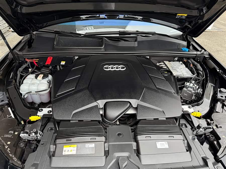 Audi Q7 2024, фото 14