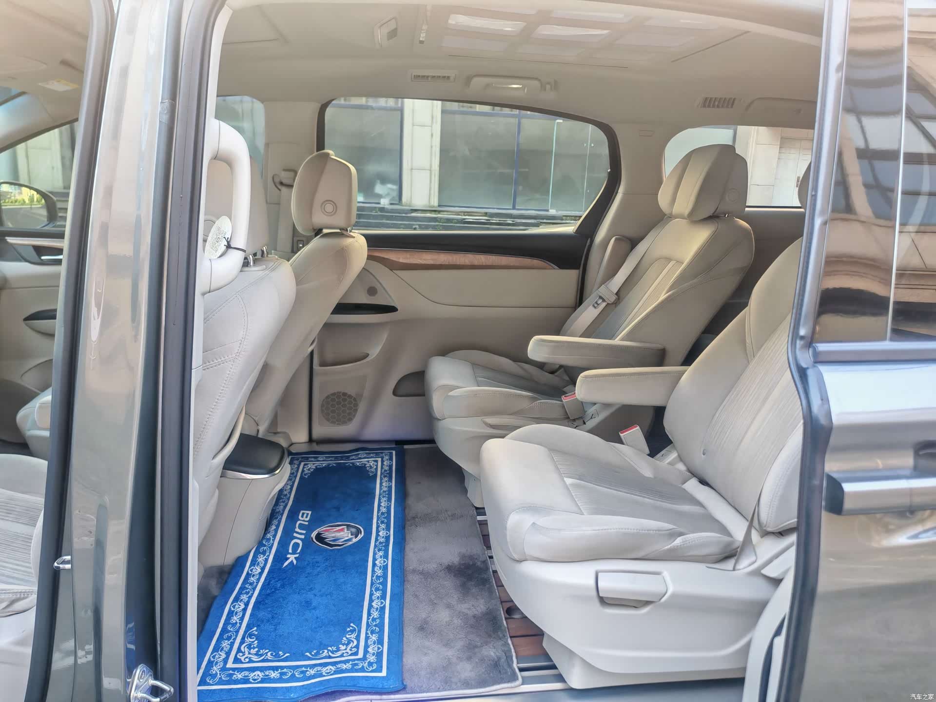 Buick GL8, 2020 9
