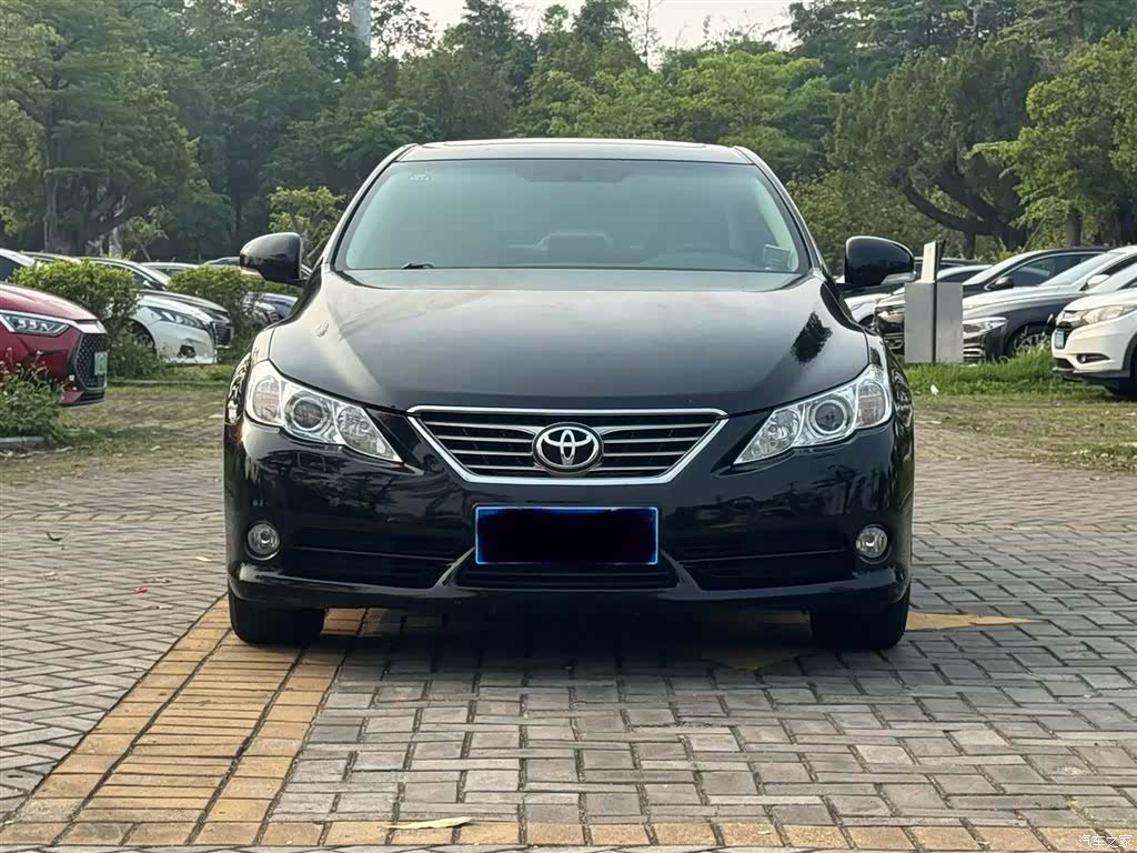Toyota 2.5V, 2011 2