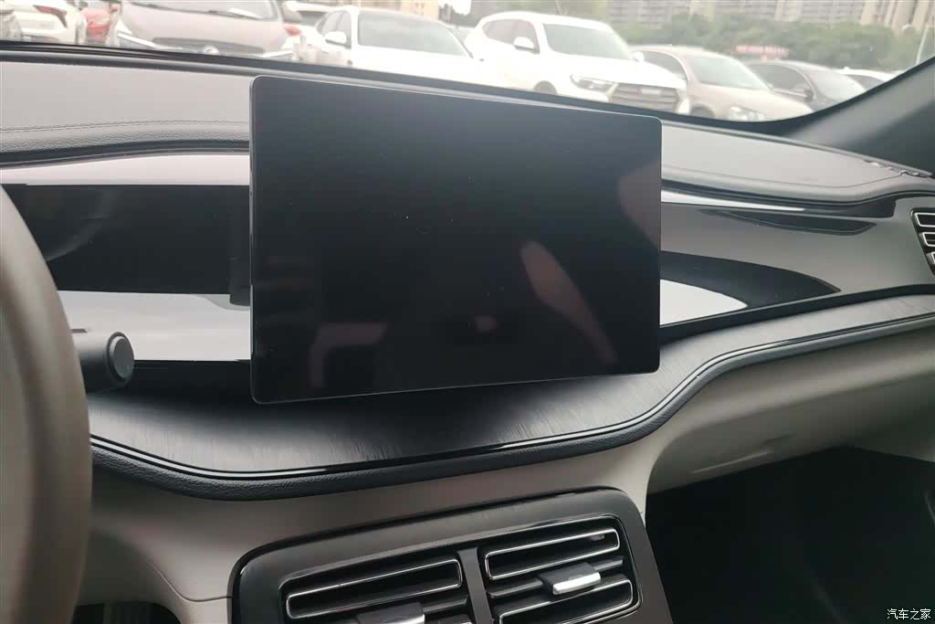 BYD Qin, 2024 13