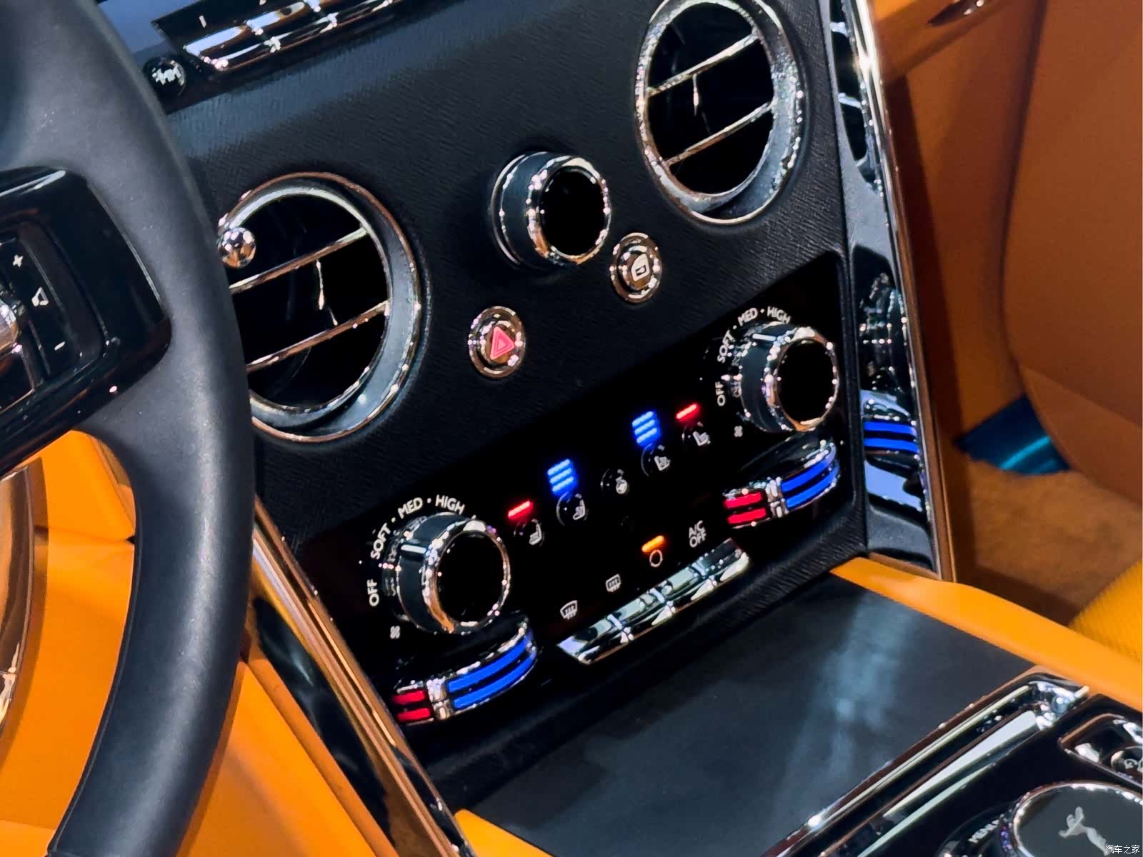 Rolls-Royce Cullinan, 2022 11