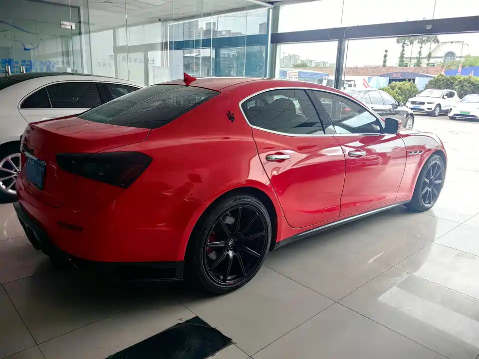 Maserati Ghibli