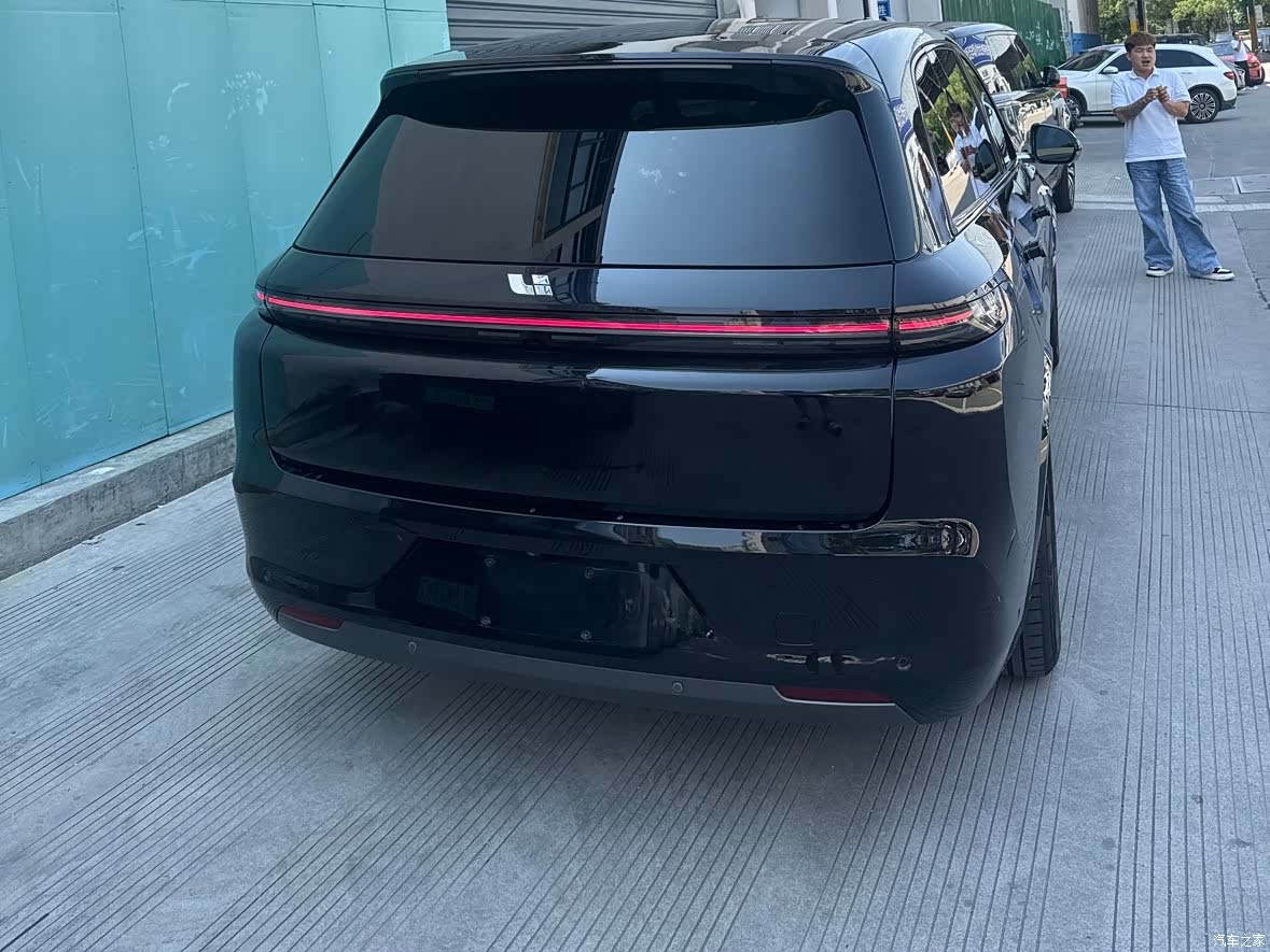 Li Auto L8, 2024 4