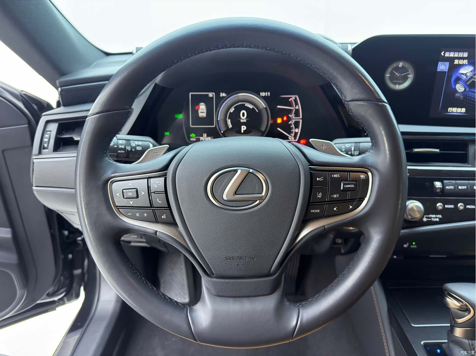 Lexus ES, 2022 8