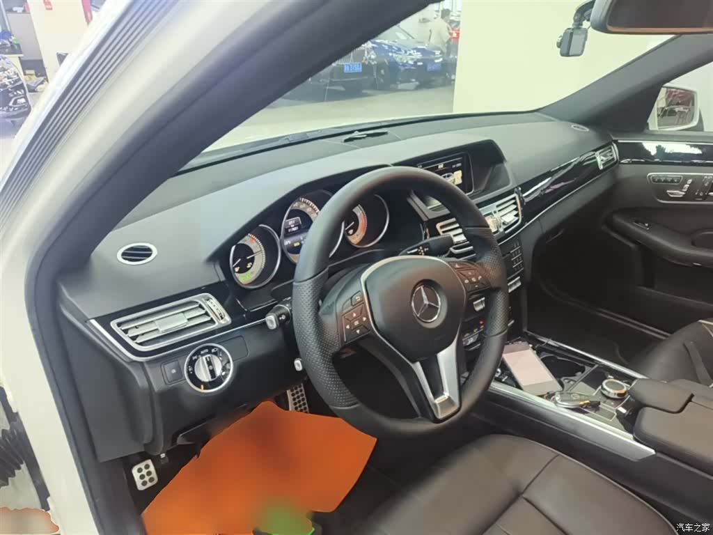 Mercedes-Benz E-Class, 2015 10