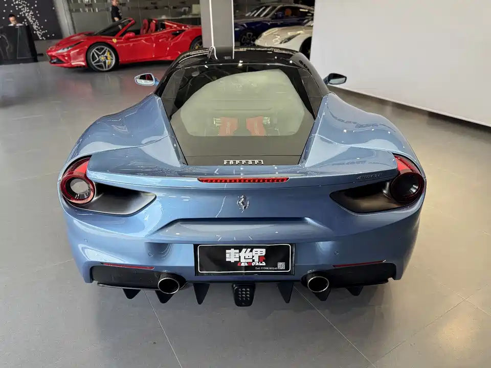 Ferrari 488