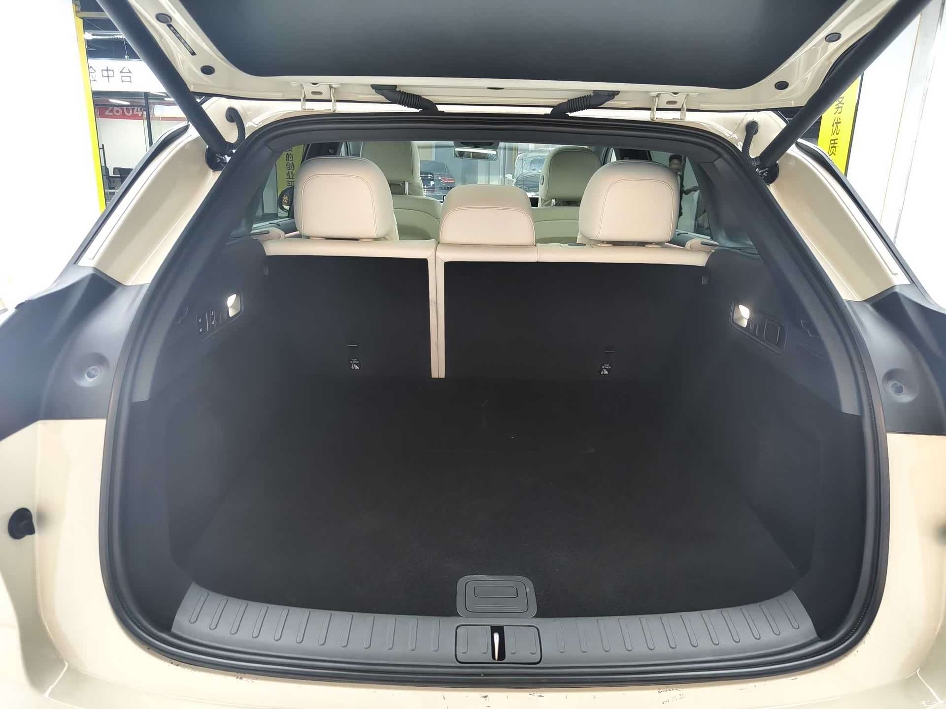 Li Auto i6, 2025 15