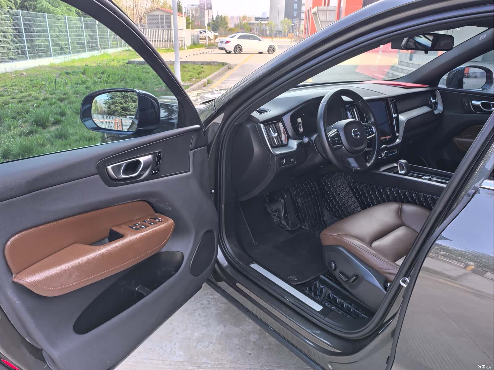 Volvo XC60, 2022 14