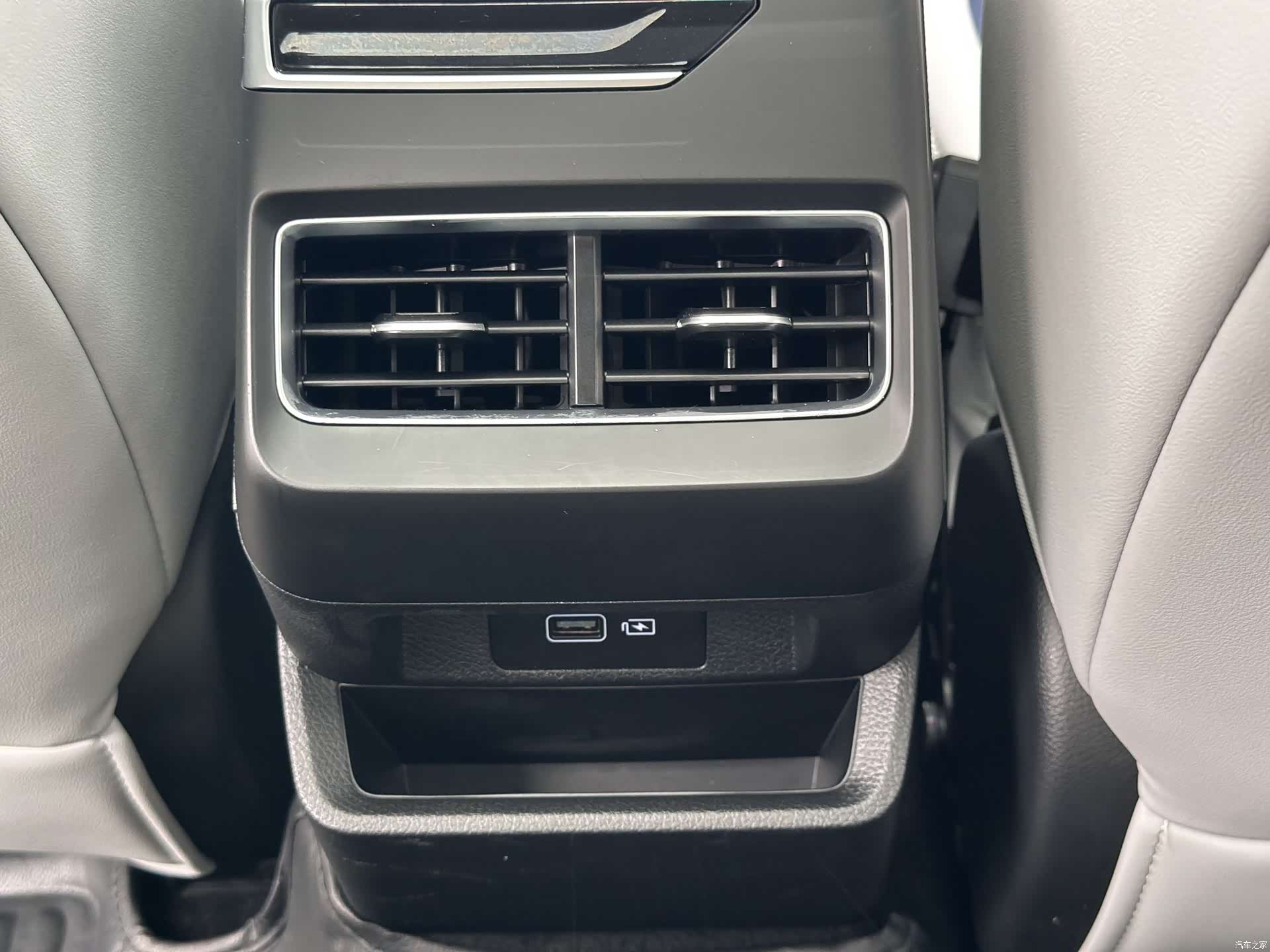 Geely Preface, 2022 22